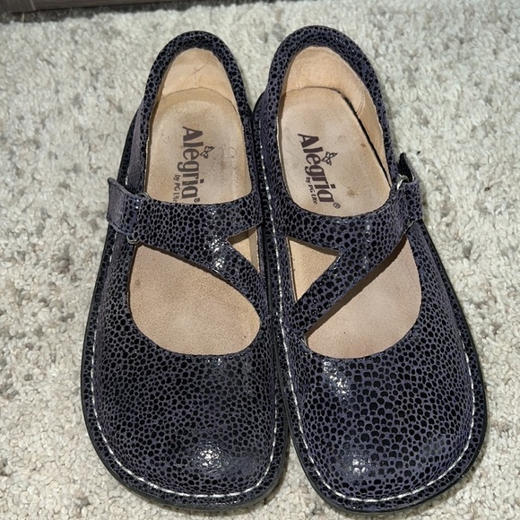 Alegria  Mary Jane Clog Size 36 or  6 or 6 1/2 - Picture 2 of 7